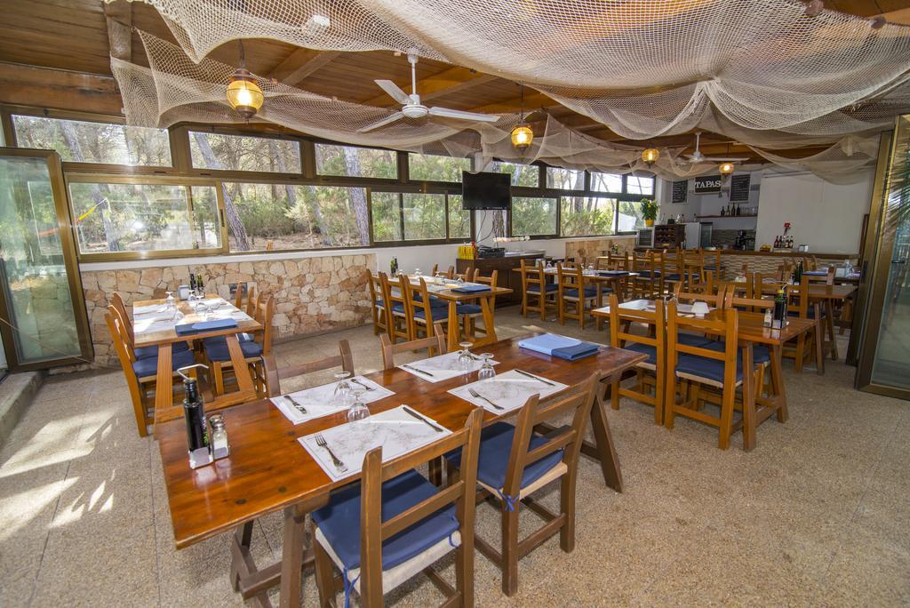 Hostal Cala Boix Es Cana Eksteriør bilde