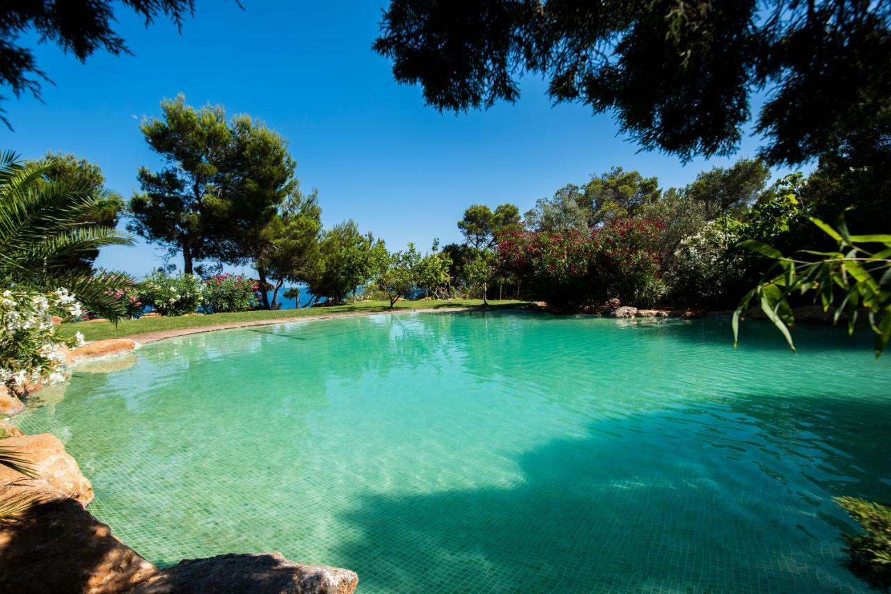 Hostal Cala Boix Es Cana Eksteriør bilde