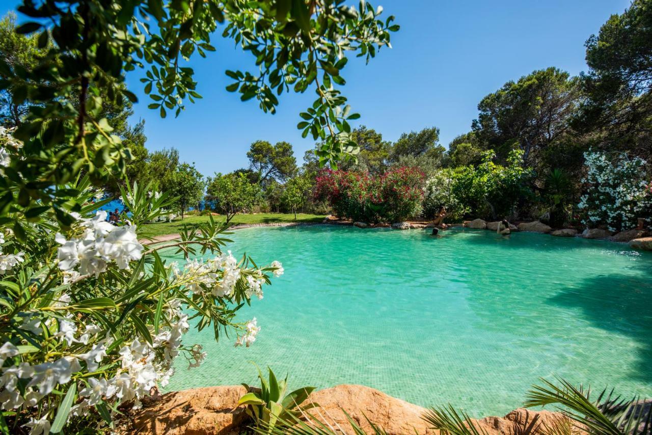 Hostal Cala Boix Es Cana Eksteriør bilde