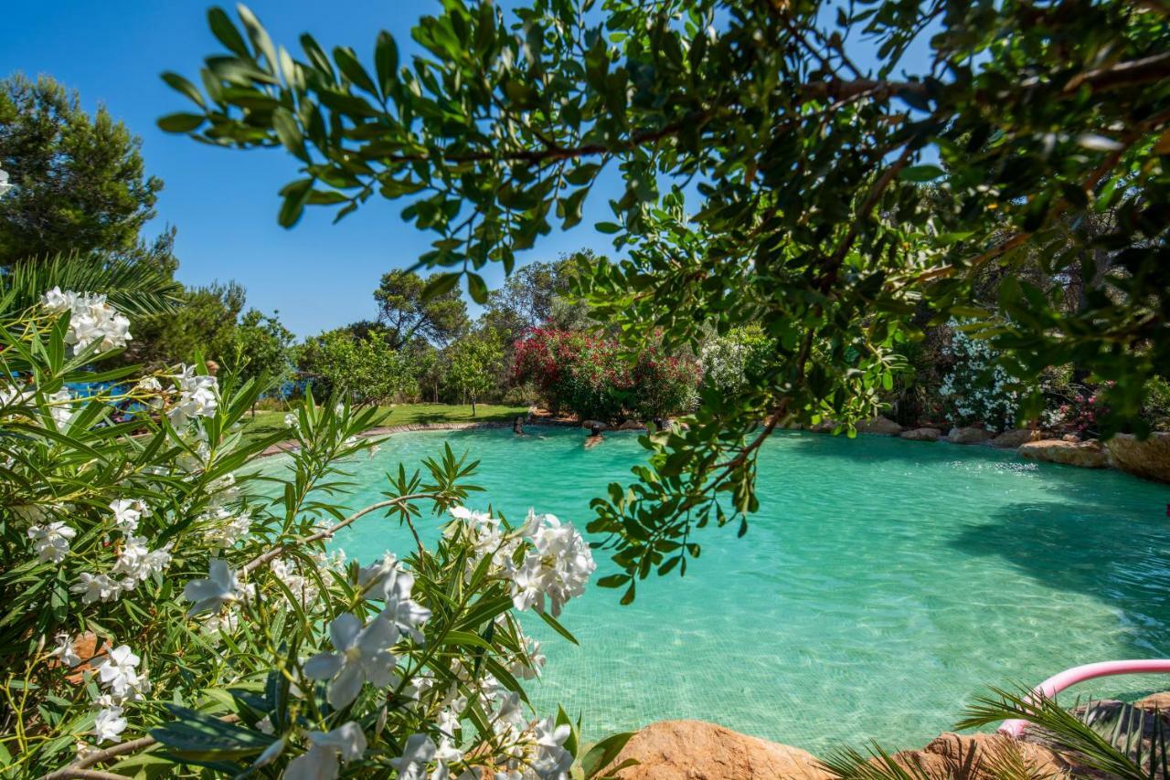 Hostal Cala Boix Es Cana Eksteriør bilde
