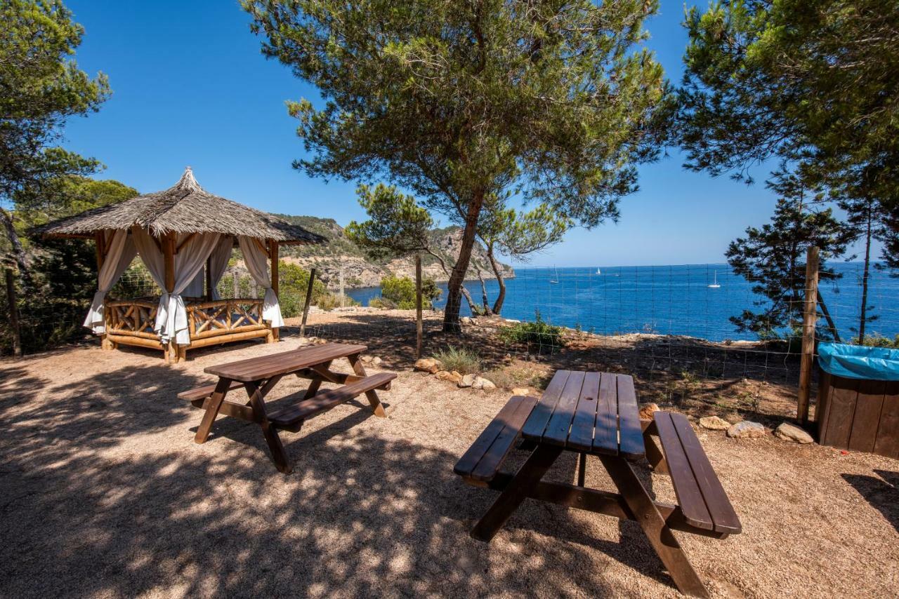 Hostal Cala Boix Es Cana Eksteriør bilde